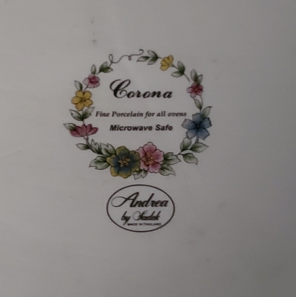 "Corona" Gold Trim 2Qt Casserole Dish Andrea by Sadek - Picture 8 of 15